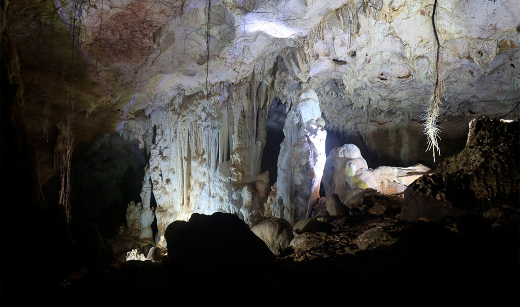 Foto de cueva natural